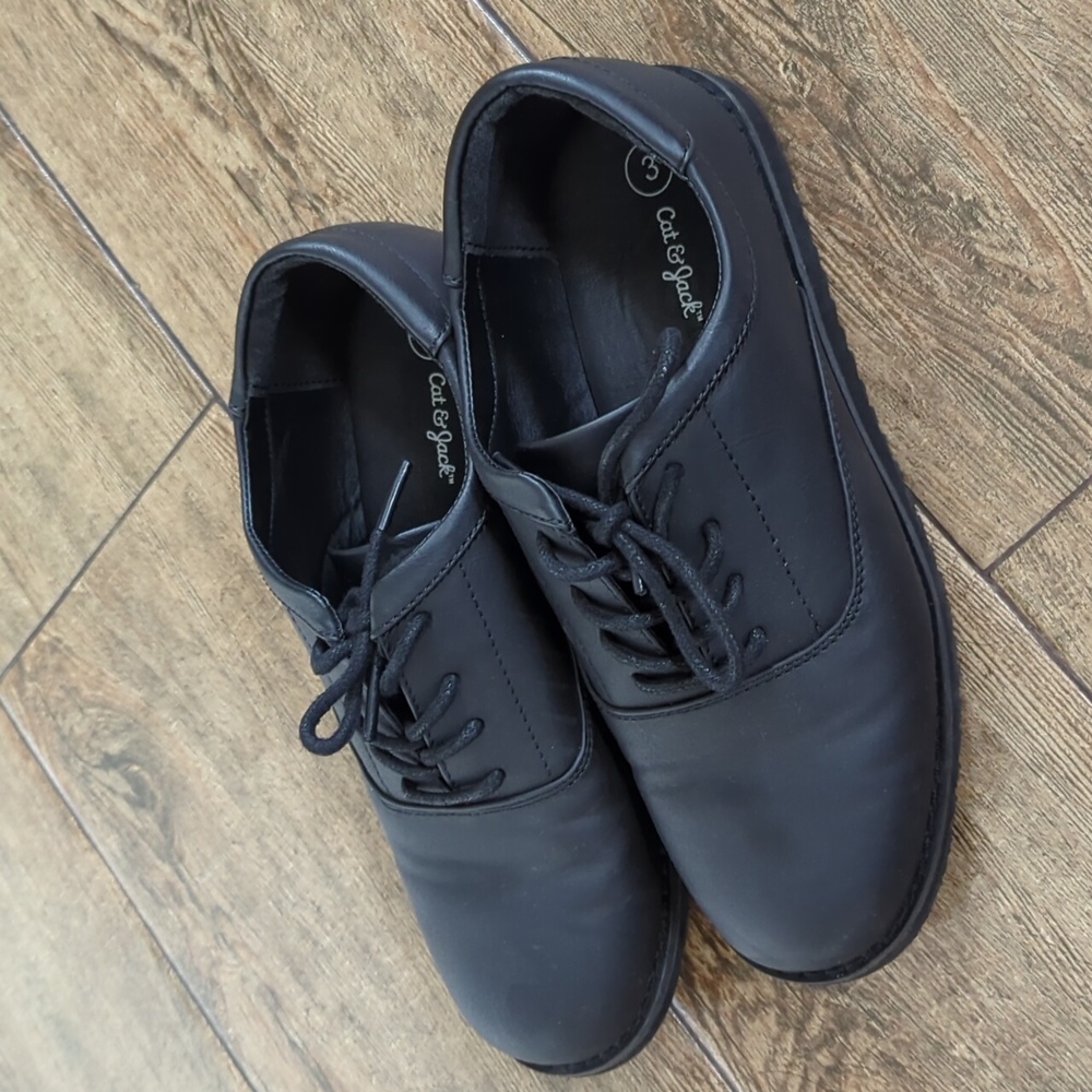 Big Boy's dress shoes size 3
